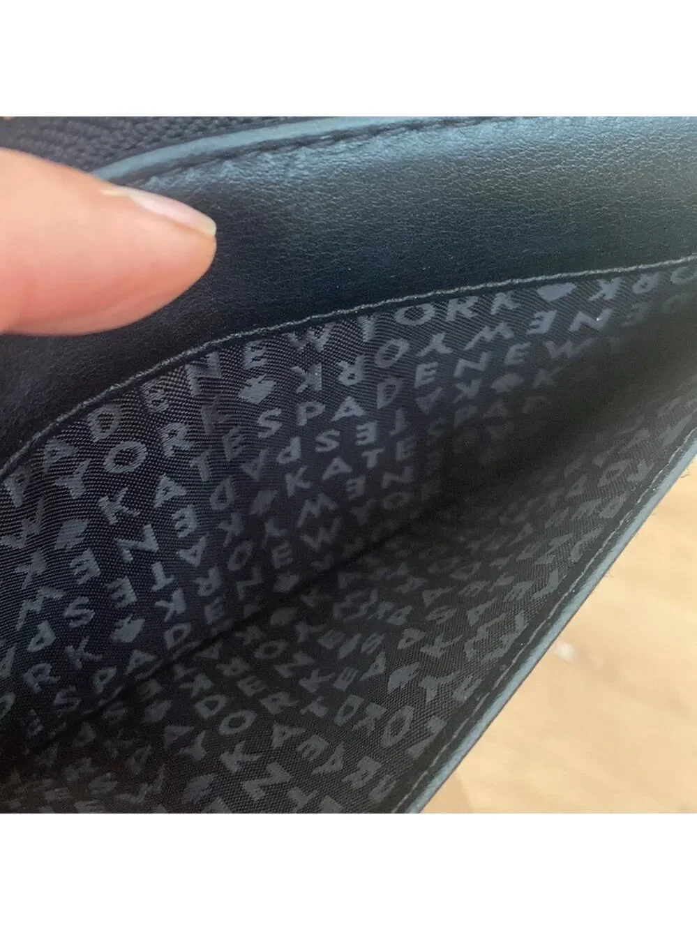 Kate Spade Neda Helena wallet